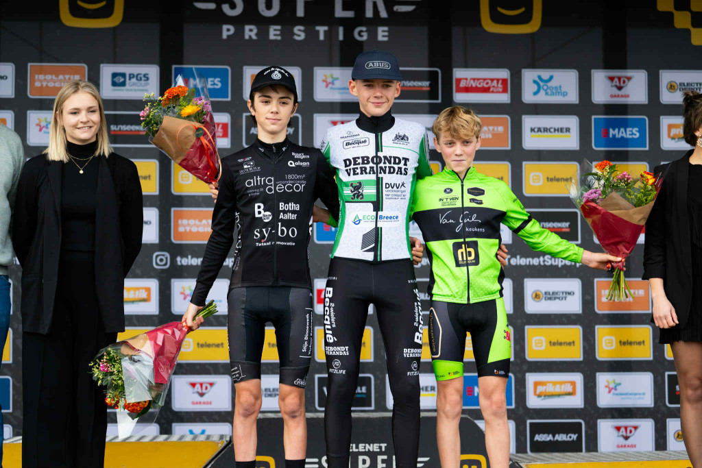 SP Ruddervoorde 25 credit TFoto podium nieuwelingen 1 j.jpg (222 KB)