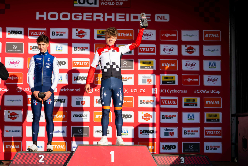 HOO_4475.jpg (259 KB)