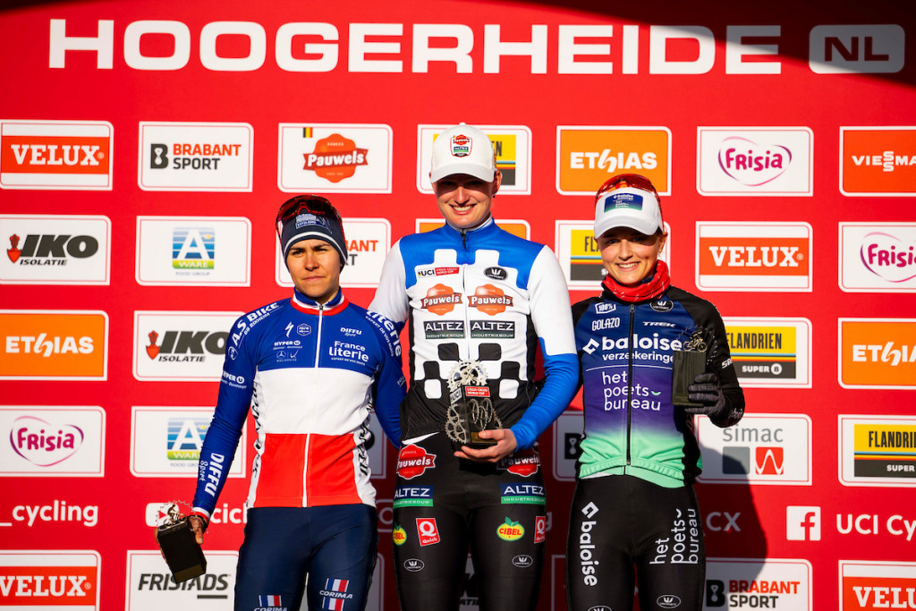 HOO_4955.jpg (256 KB)