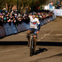 Zoe Bäckstedt is opnieuw wereldkampioene U23 dames