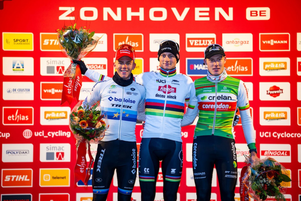 ZON_7977 podium elite heren.jpg (255 KB)