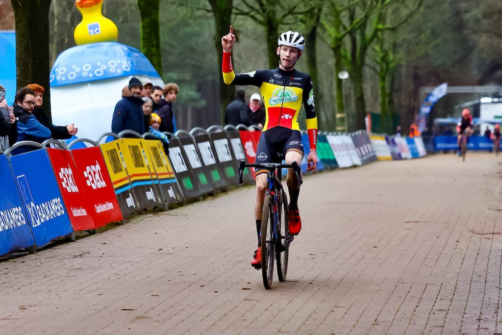 Belgisch kampioen Van Den Boer wint in Lille