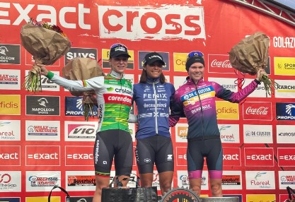 podium dames credit Exact cross.jpg (59 KB)