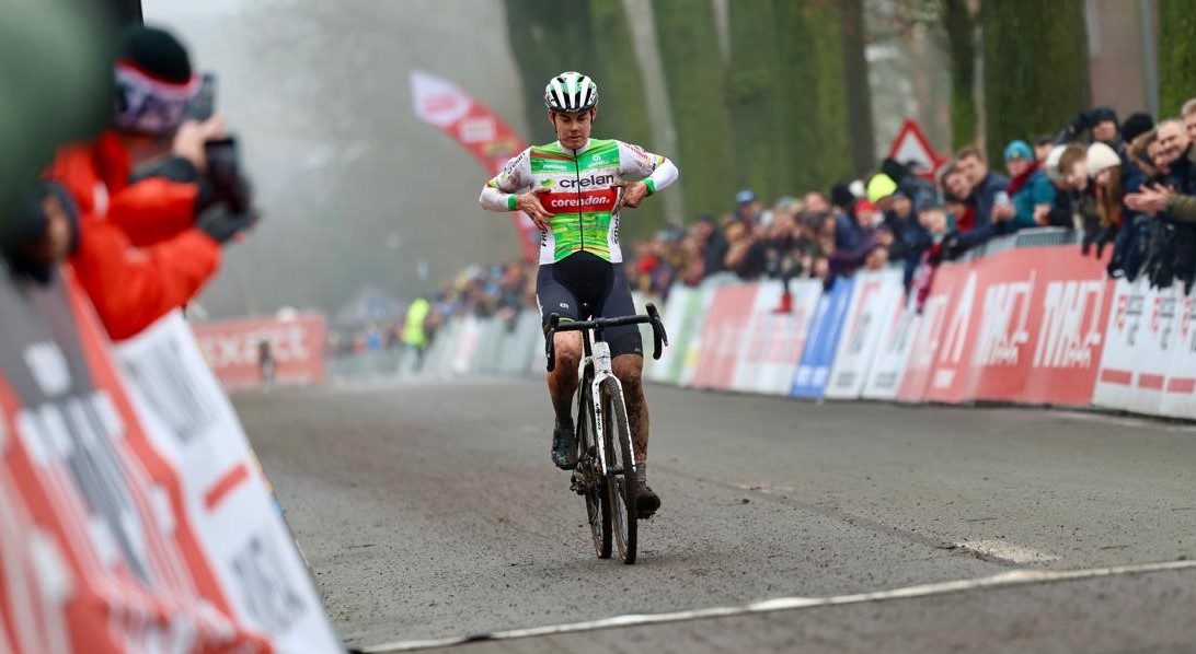 Marion Norbert Riberolle wint de Azencross