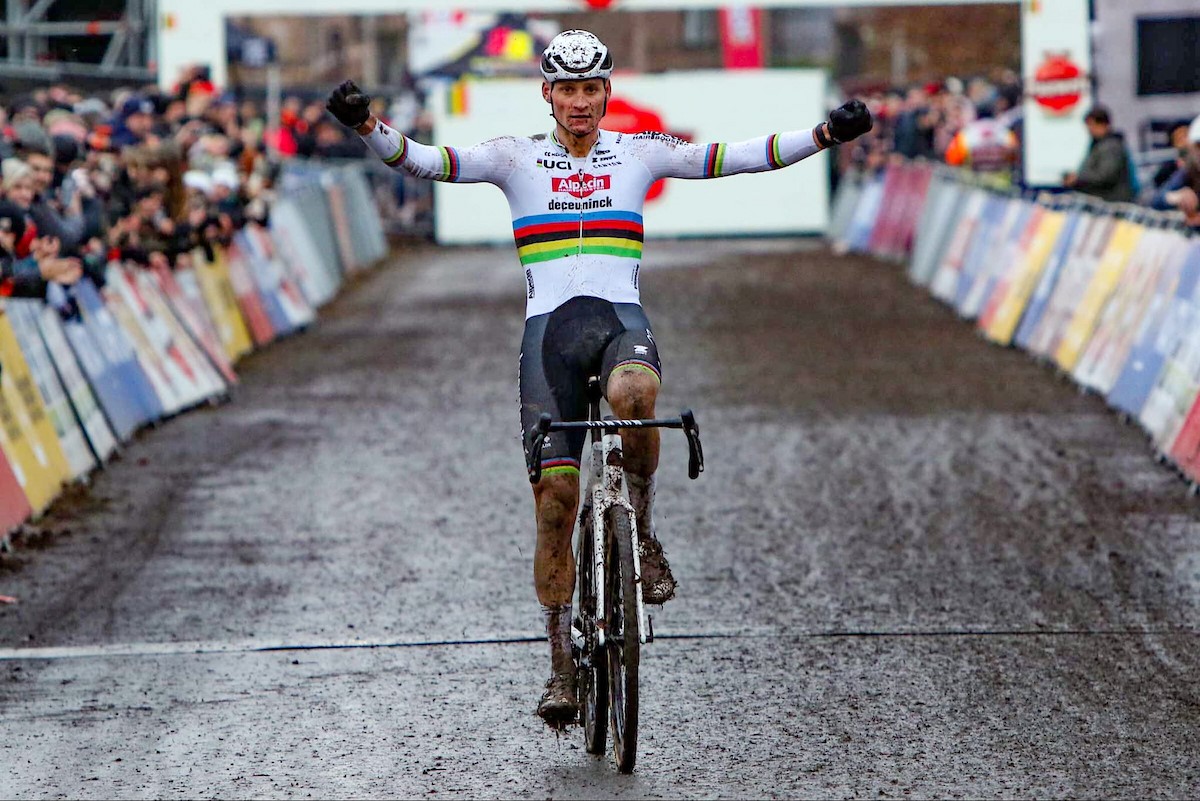 Van der Poel zet zegereeks voort in Gavere