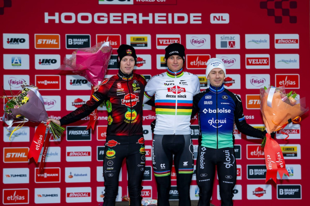 HOO_8756 podium heren.jpg (233 KB)