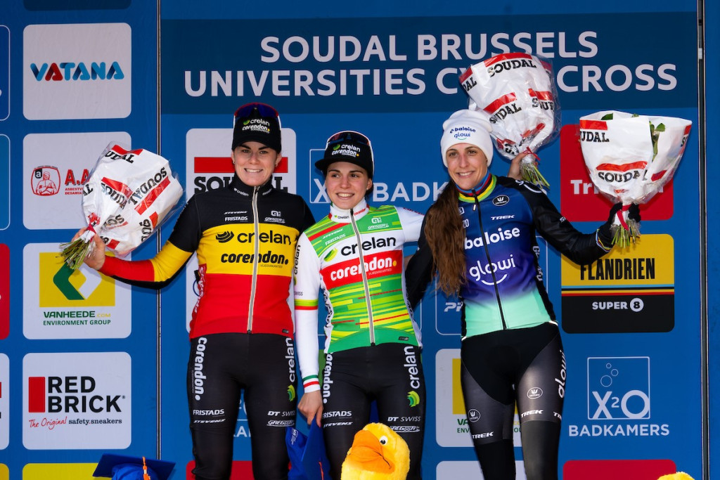 BRU_4390 podium dames.jpg (230 KB)