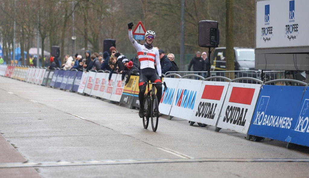 Herentals Crosst 24 credit Bram winnaar junioren.jpeg (149 KB)