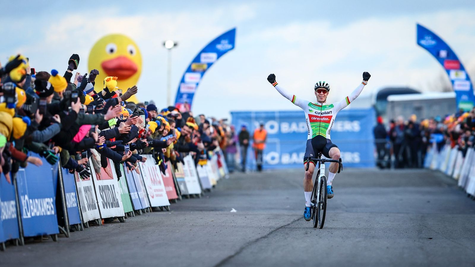 Sweeck zegeviert in Koksijde